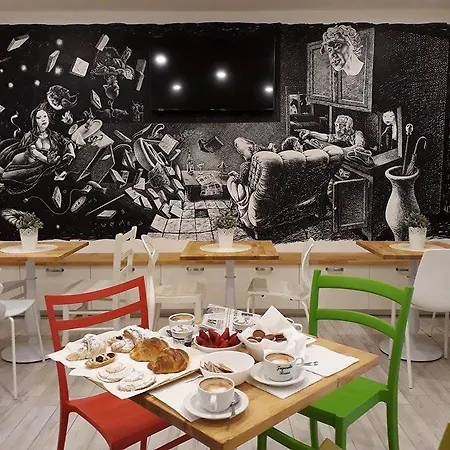 Momahostel Guest house *