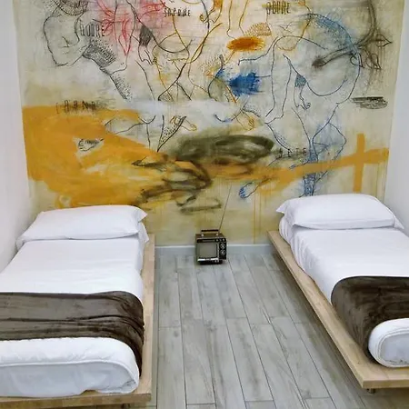 Momahostel Rome